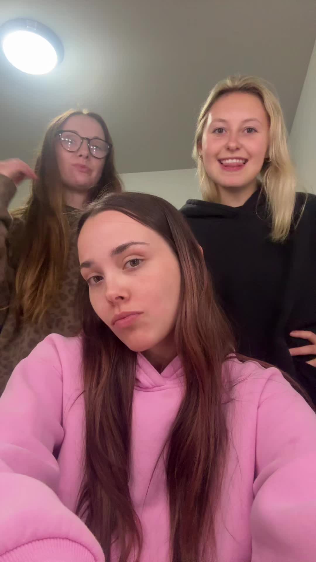 @Eva🥶