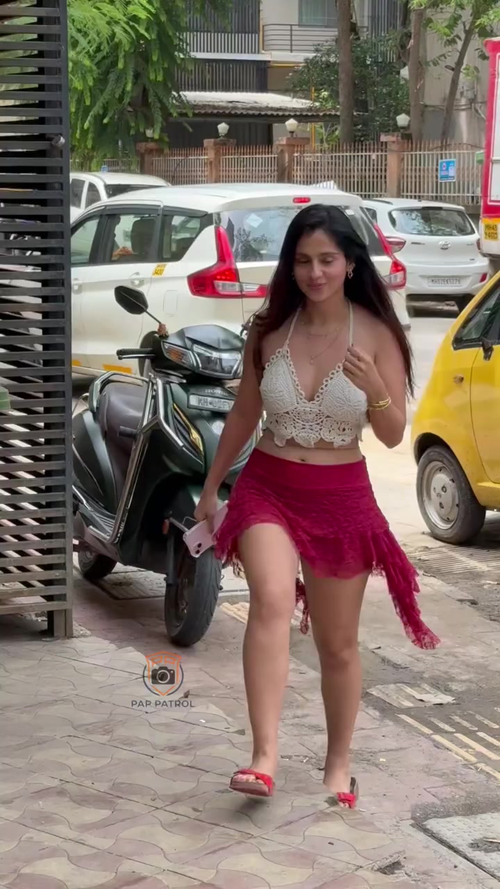 @BOLLYWOOD 360🔥🥵