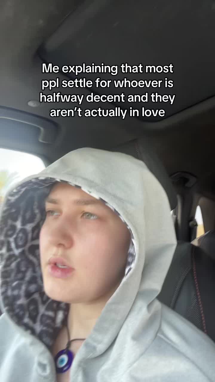 @DoctorWhom