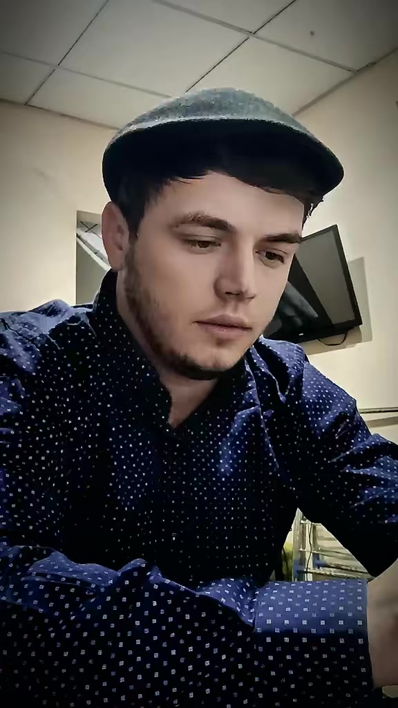 @Cʜᴀᴍᴘɪᴏɴ 🖤