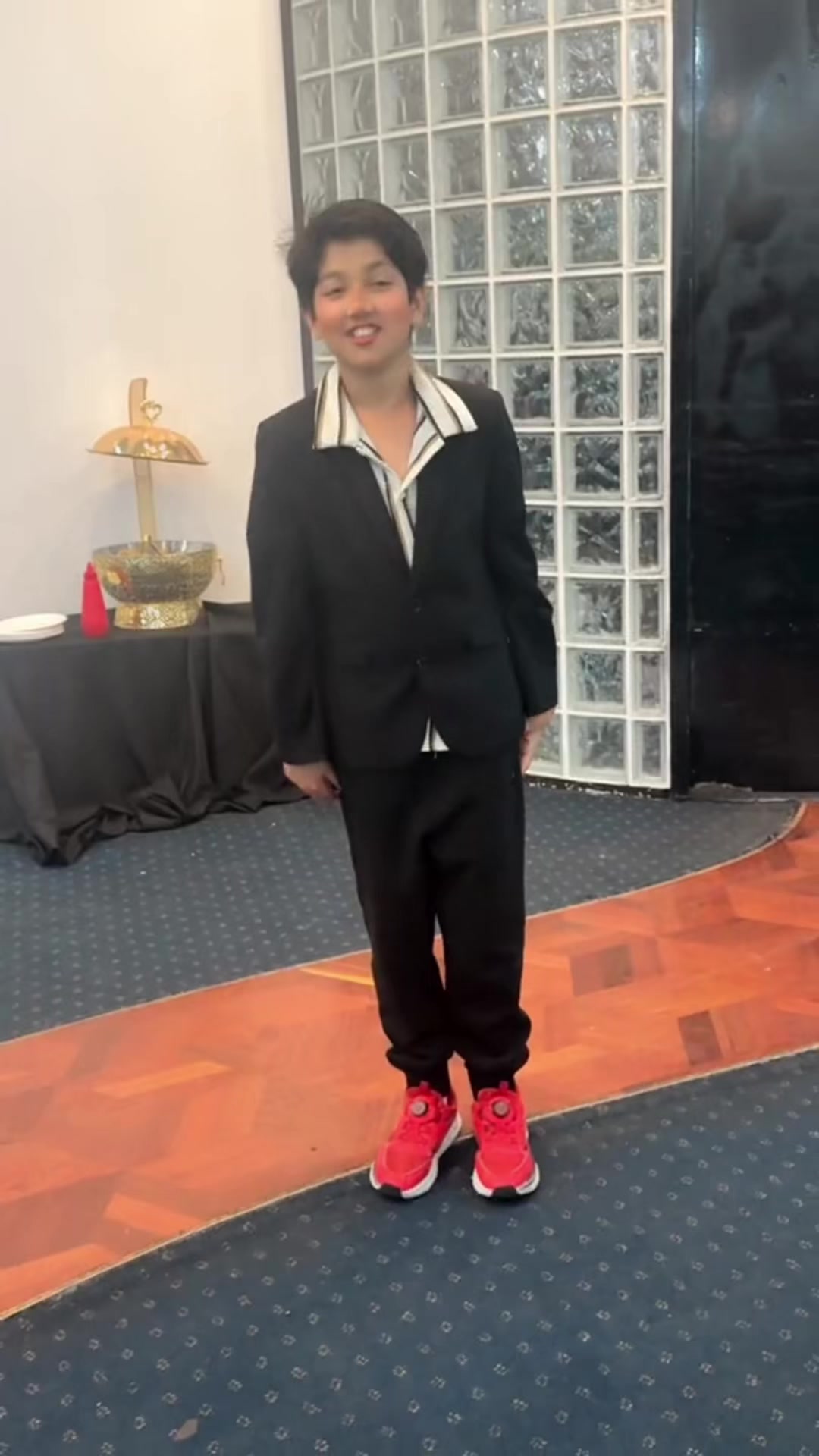 @Ansu 🇦🇺🇳🇵