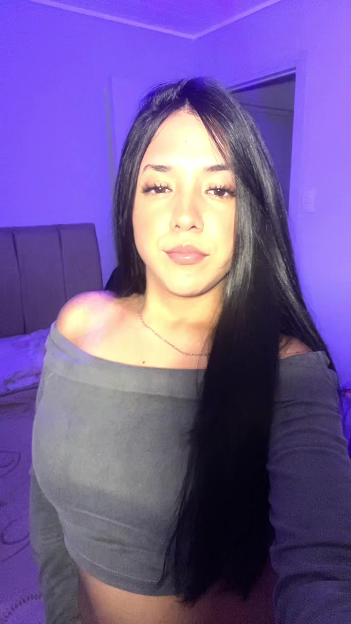 @Selena🍒