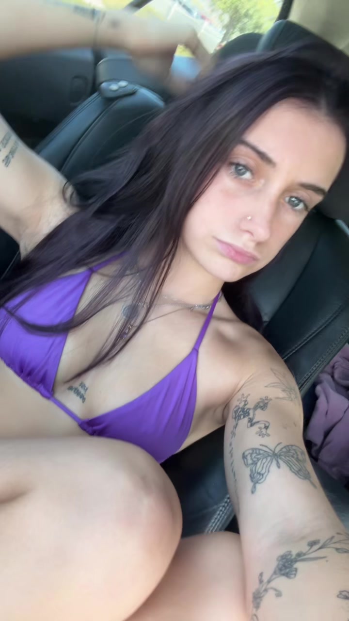 @annikaperryyy