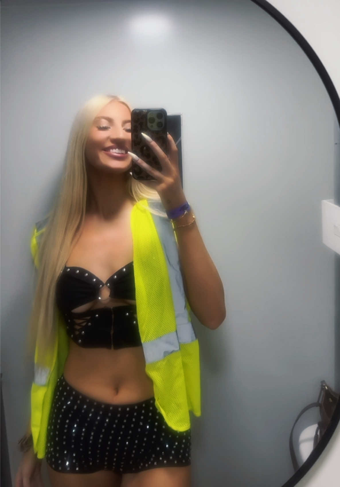 @Chloe ﾒ𝟶