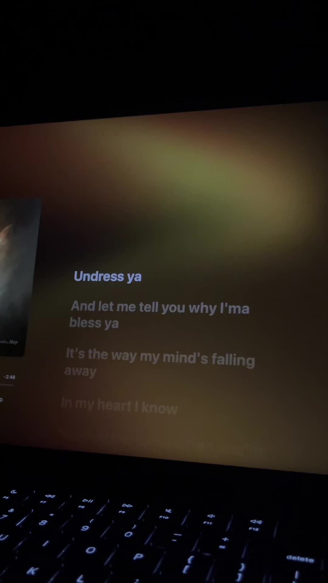 @🎧