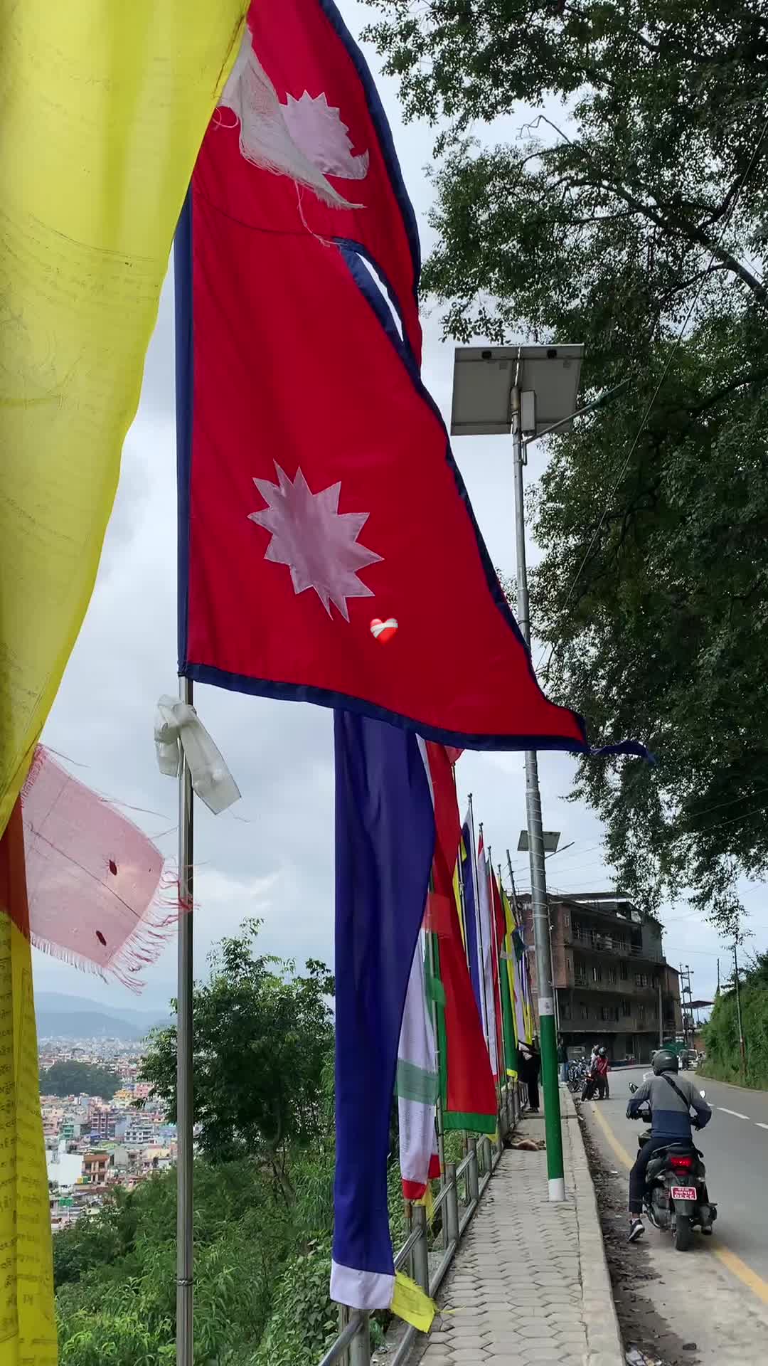 @दिपक तामाङ 