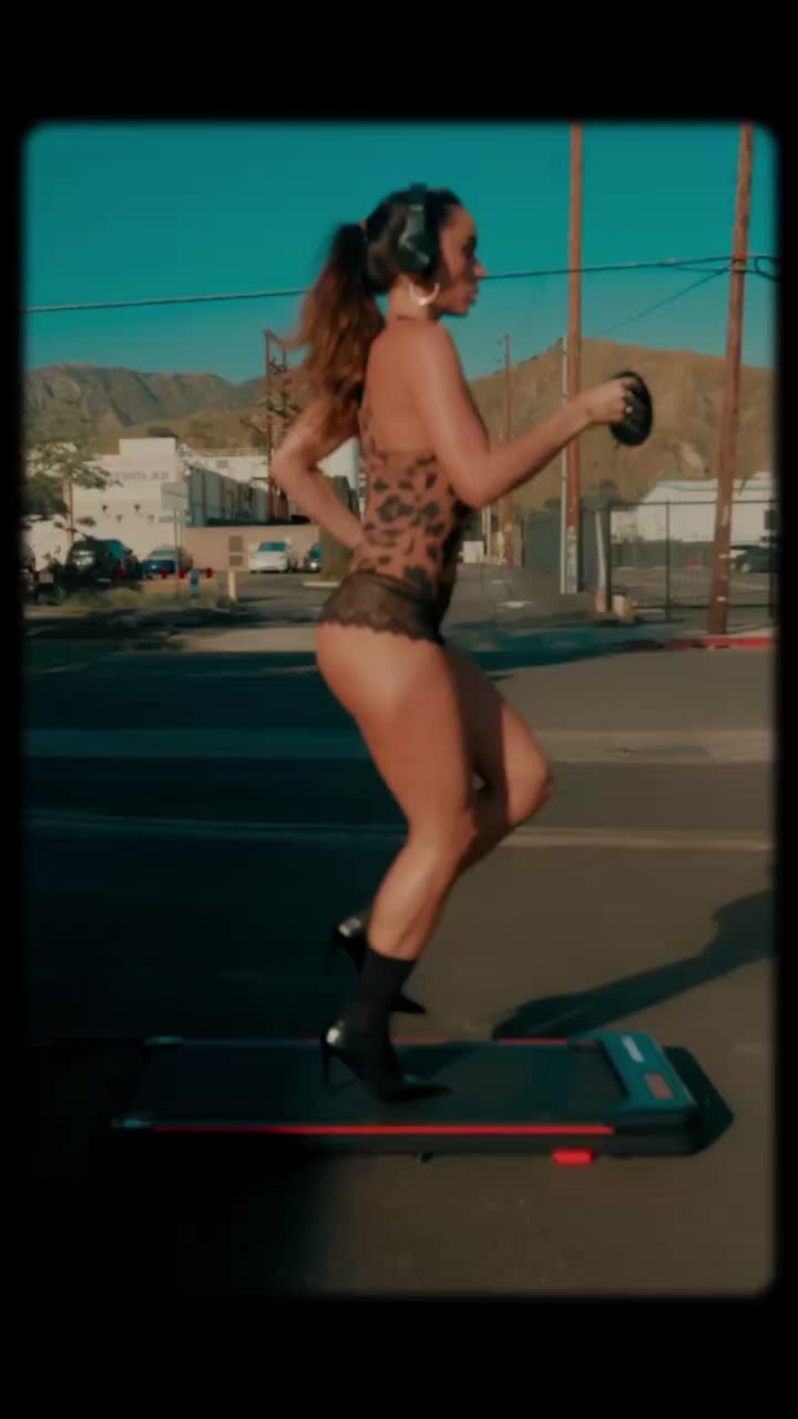 @Sommer Ray