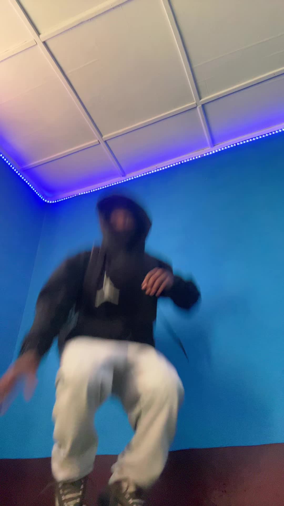 @๐๐๐๐๐๐๐๐๐๐ฅท๐พ๐ซ