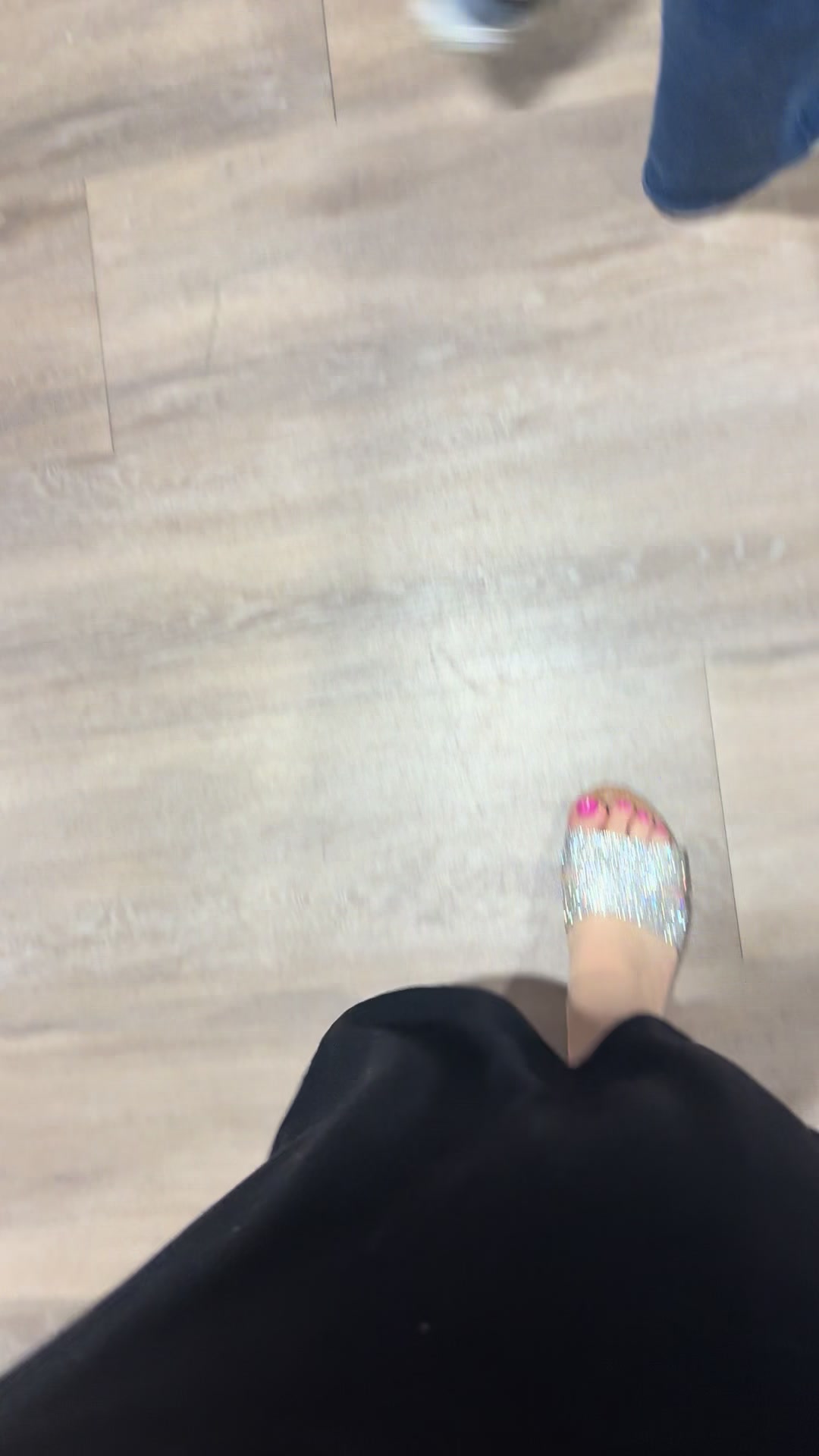 @pinkconsigncrocmom
