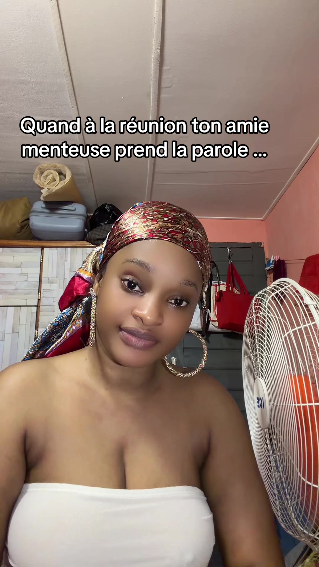 @Isabel Colombe