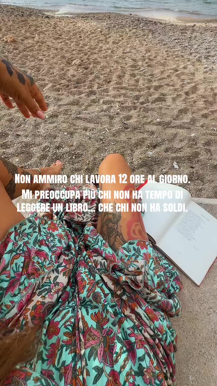 @whoisaphrodita