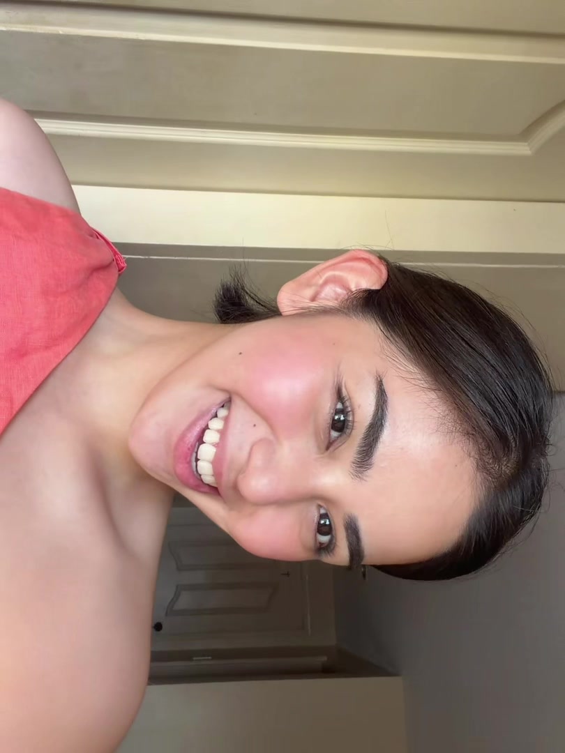 @Laursaur🦖