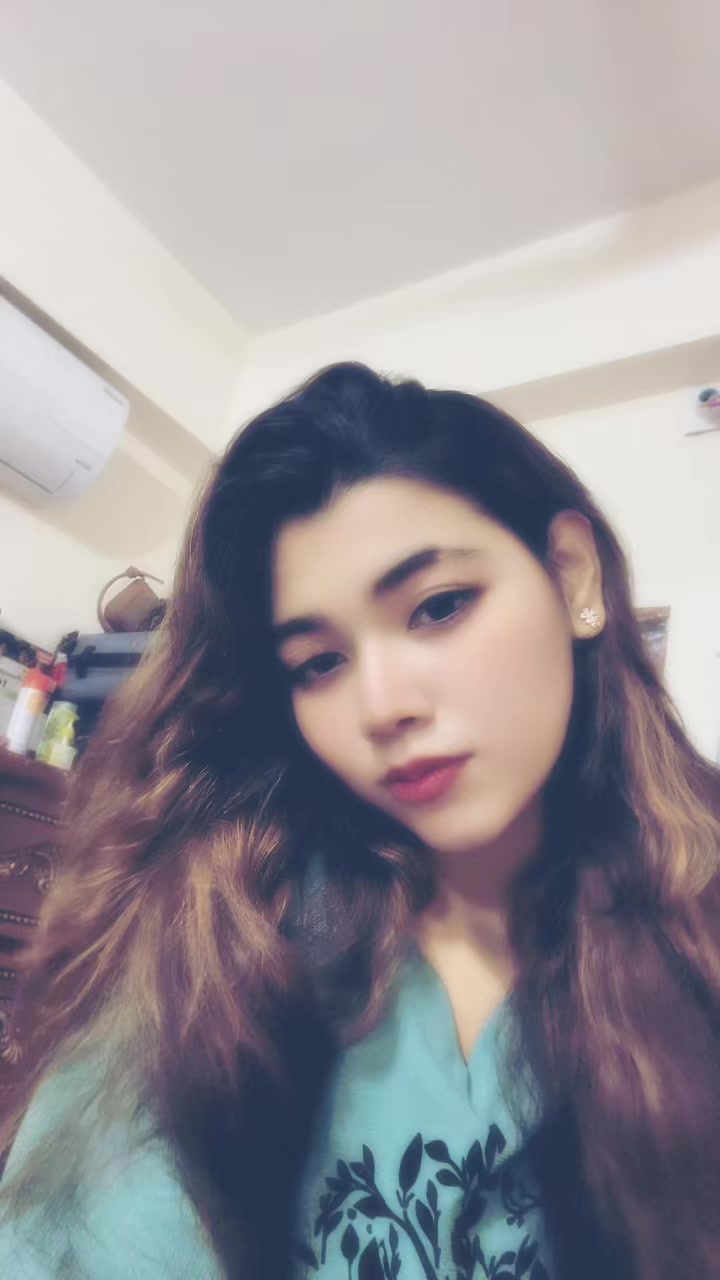 @Pakhi 🕊️