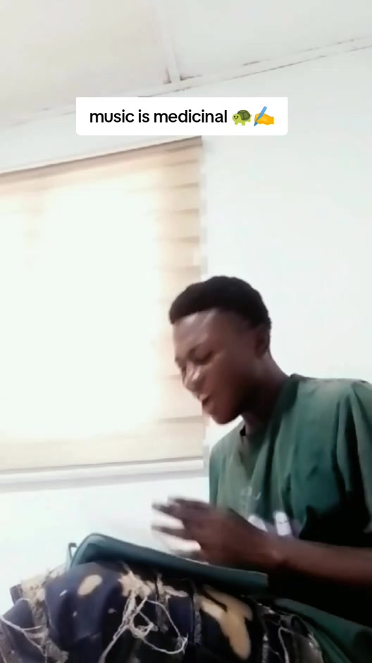 @🐢AKYEKYEDE3 NANTE3 🐢