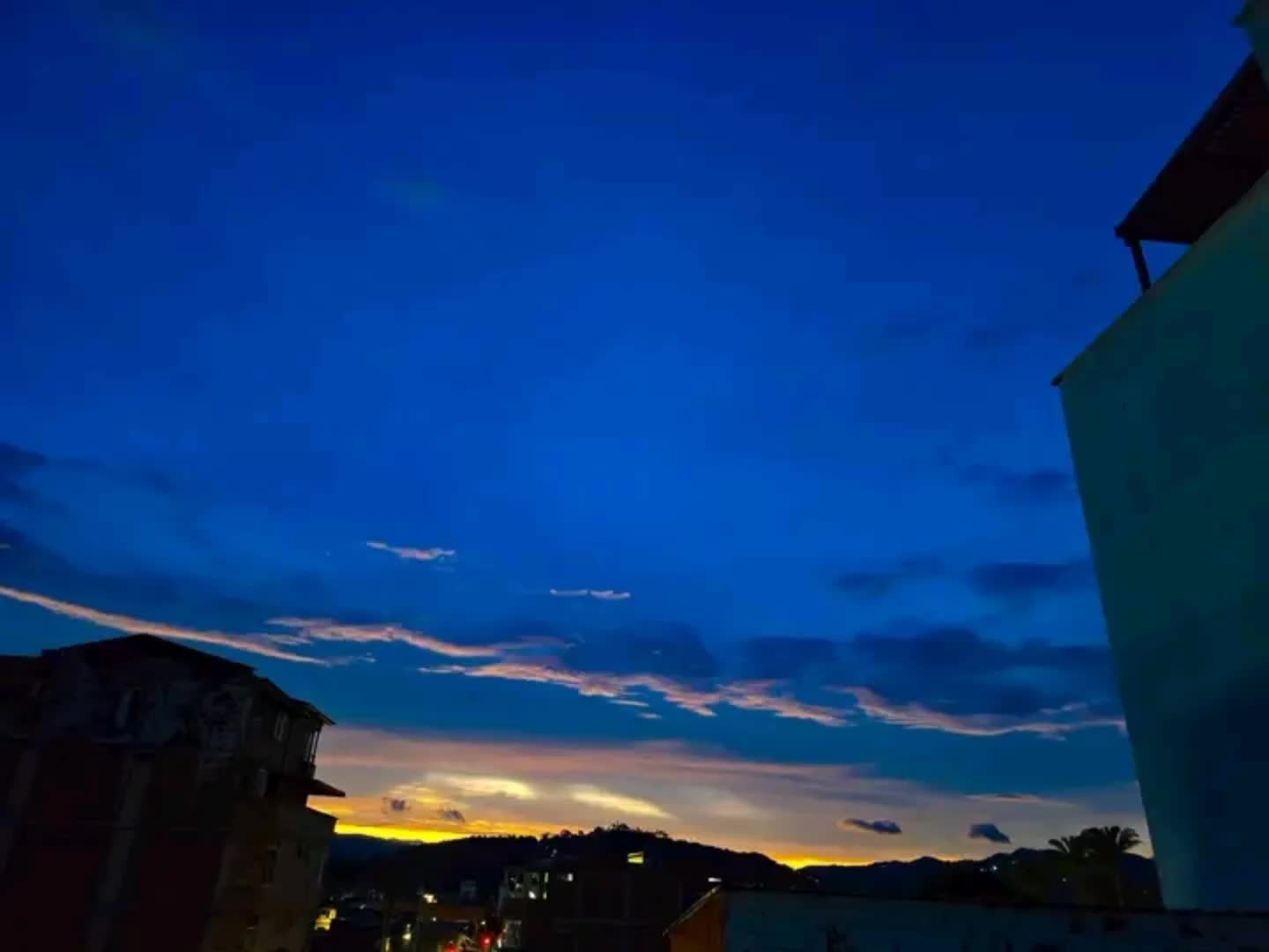 @𝑫𝑴_𝑪𝑼𝑴𝑩𝑰𝑨𝑺