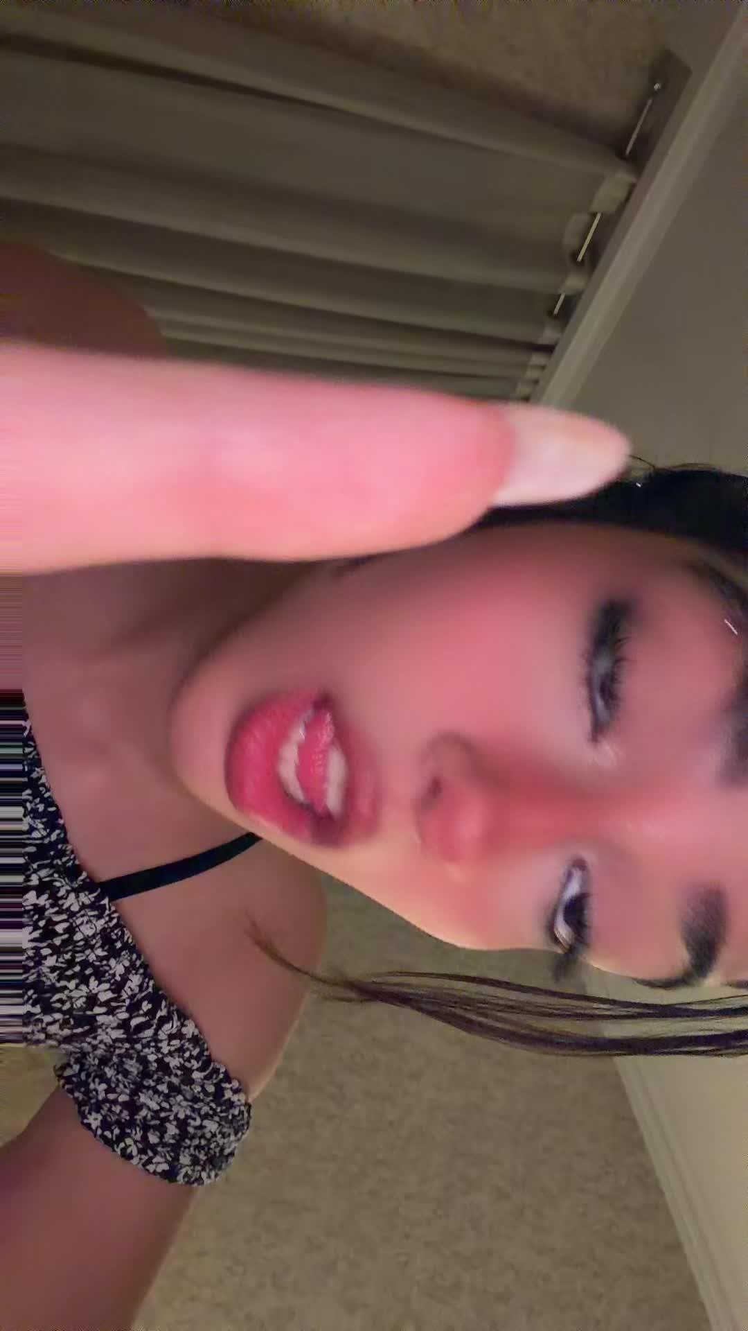 @avaaawoo
