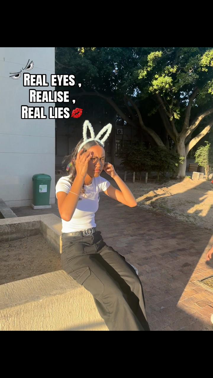 @Akeefah🎀🤍