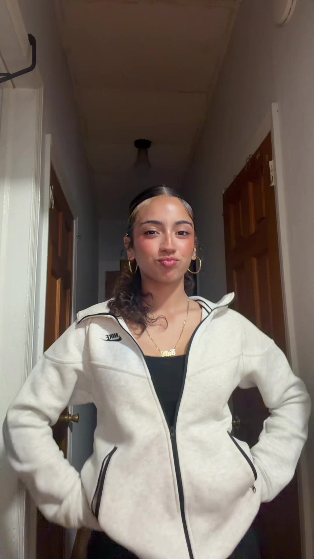 @bellabae