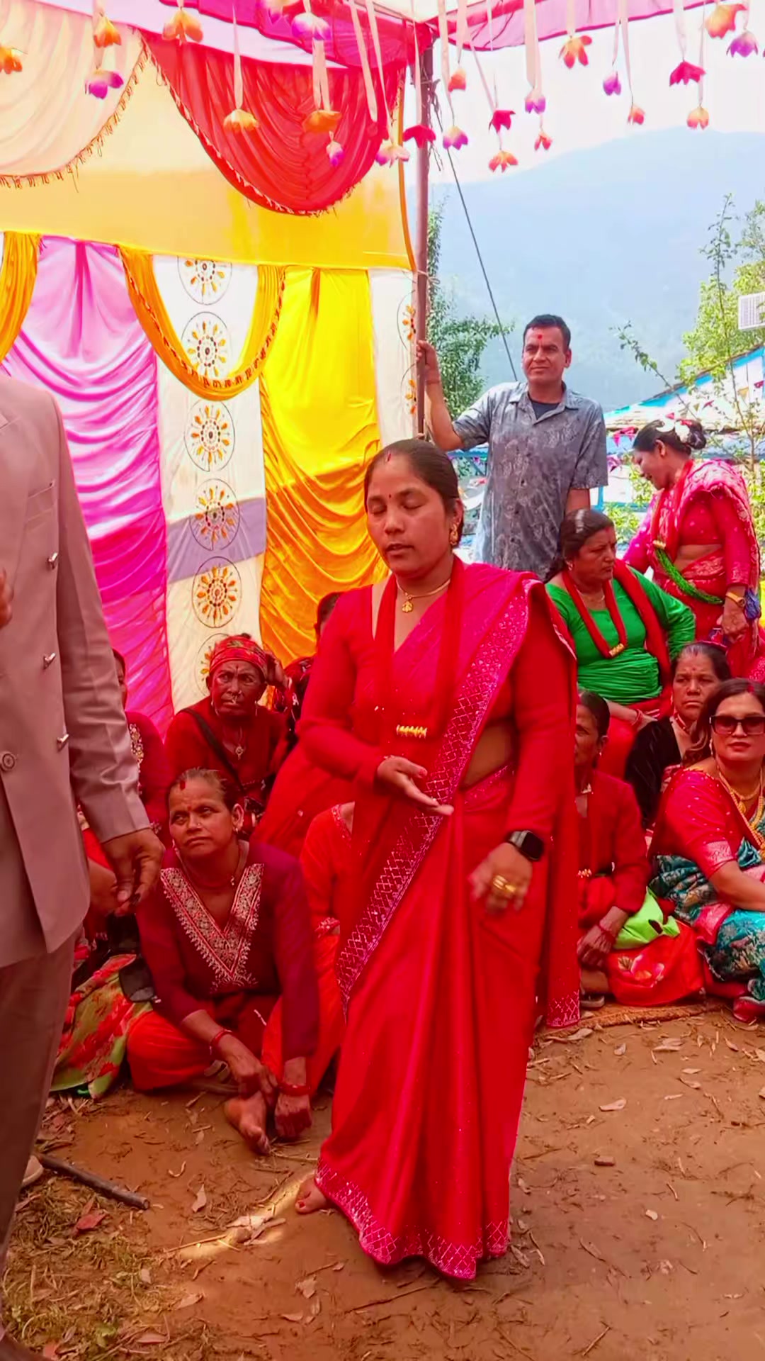 @शहरमा केही नभाकाे मान्छे