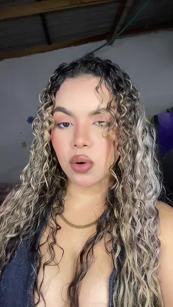 @Dani🌼