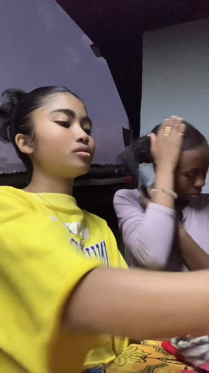 @ℳ𝒾𝒶𝓂𝓂🫦