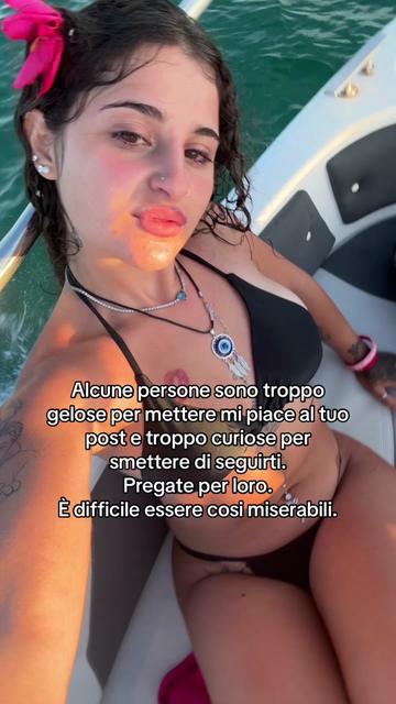 @LaRiccia🦔🤍