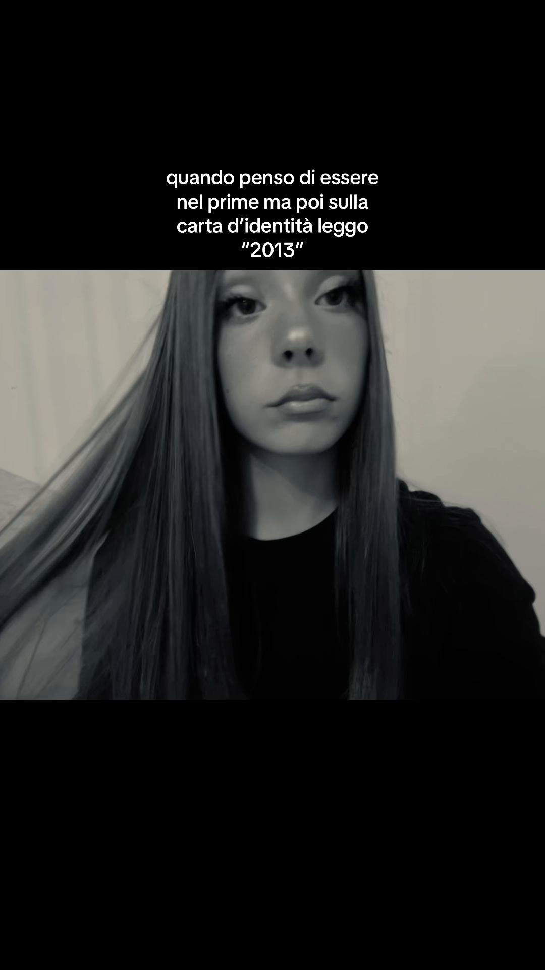 @𝔑