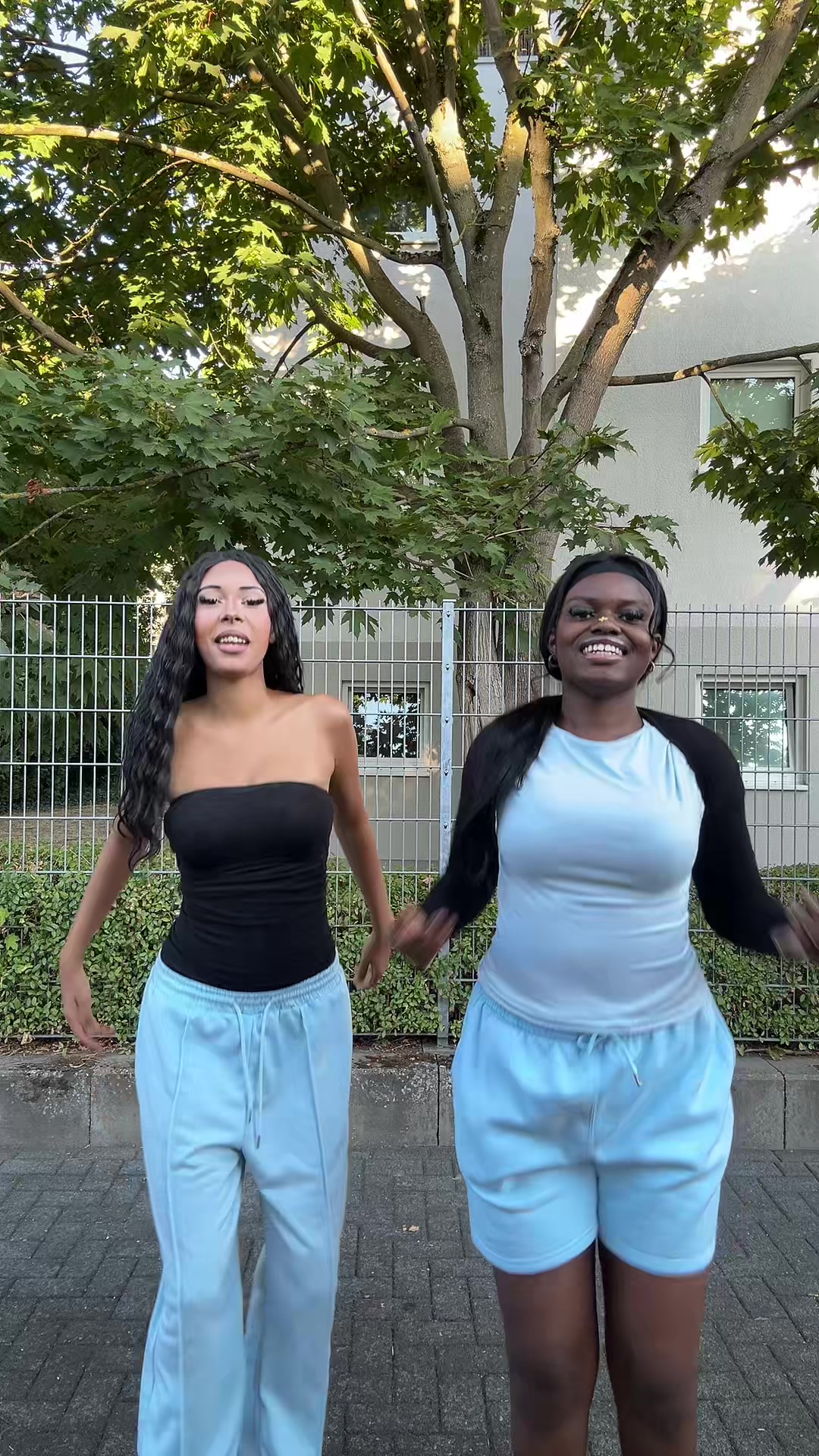 @𝓥 & 𝓘