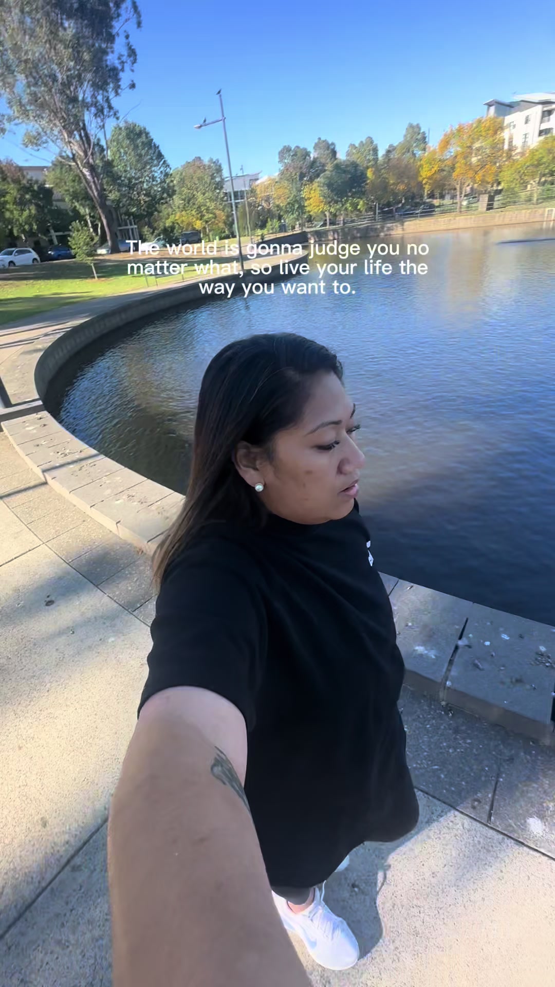 @Livvy 🦢