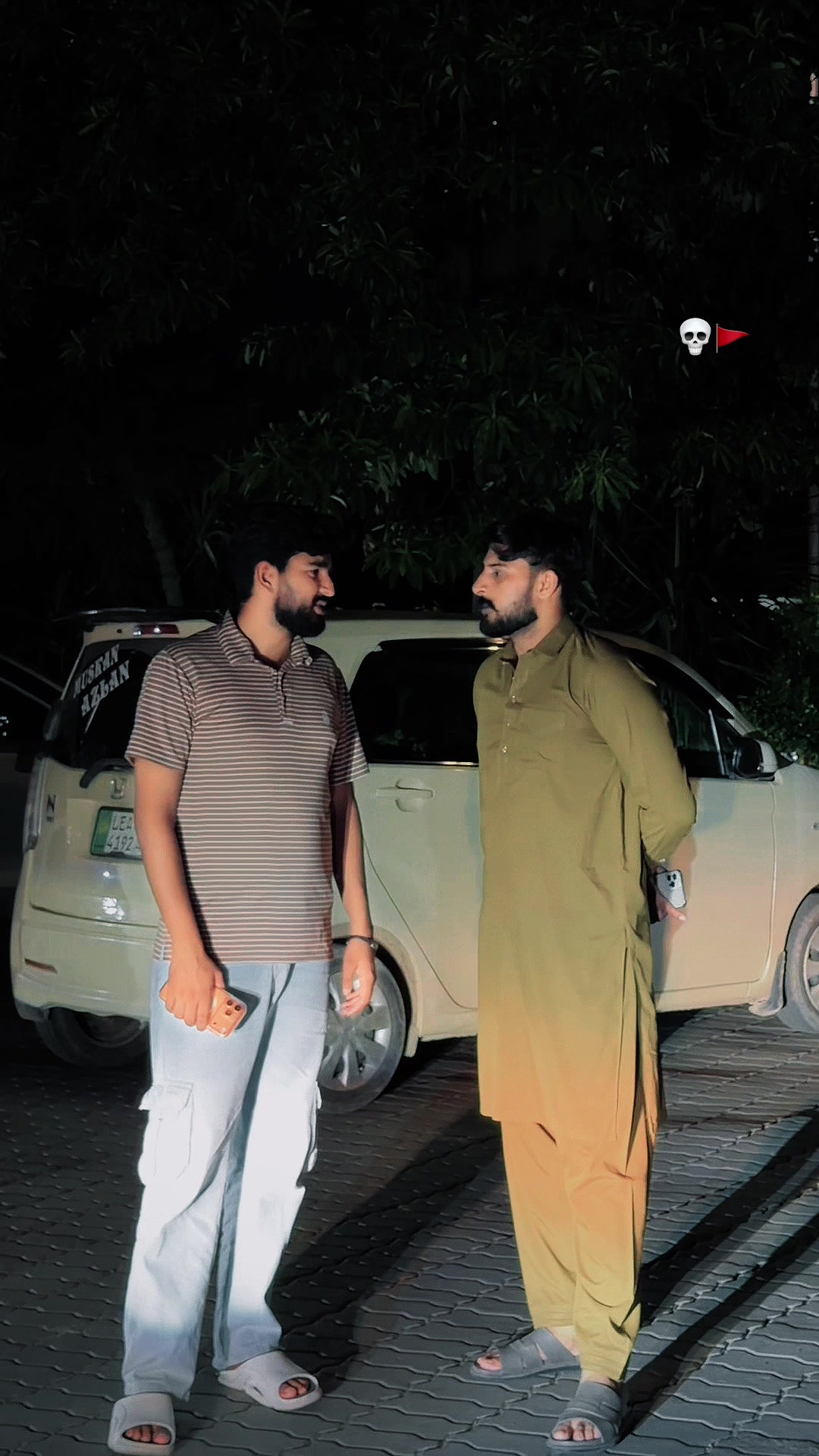 @ملک علی حمزہ اعوان 💸