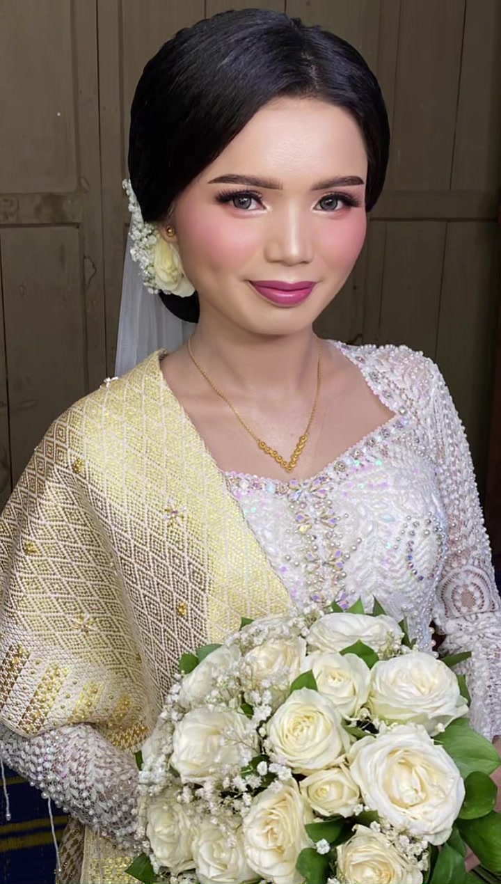 @febrikamua | MUA LINTONGNIHUTA