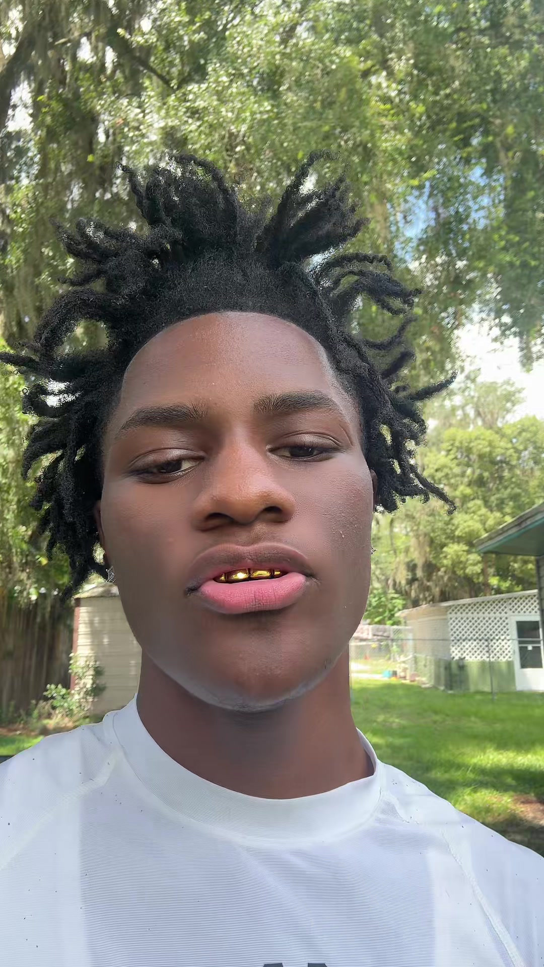 @quezyns