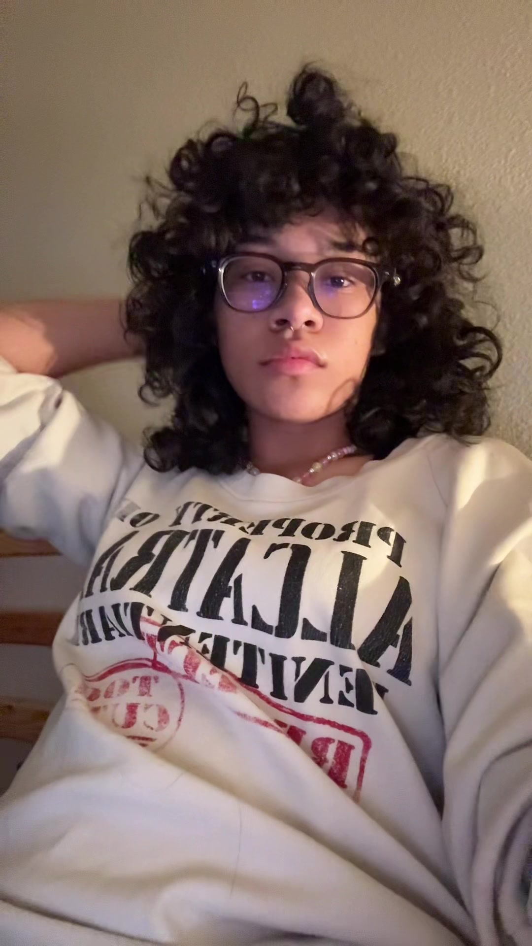 @:3