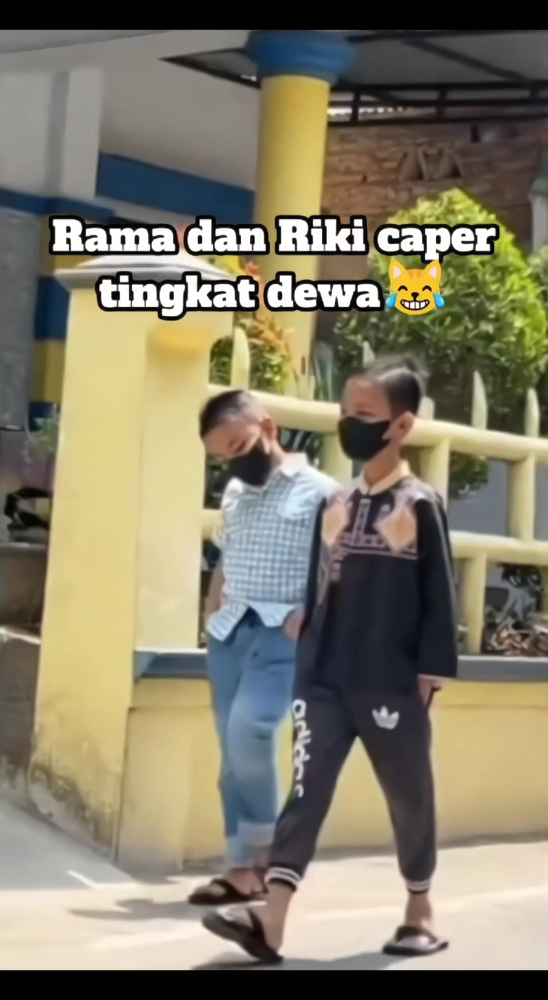 @𝐀𝐧𝐨𝐦𝐚𝐥𝐢 𝐈𝐝