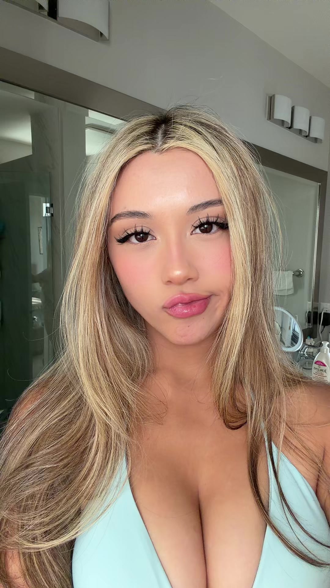 @Kat