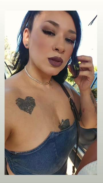 @Blk.heart.Dee