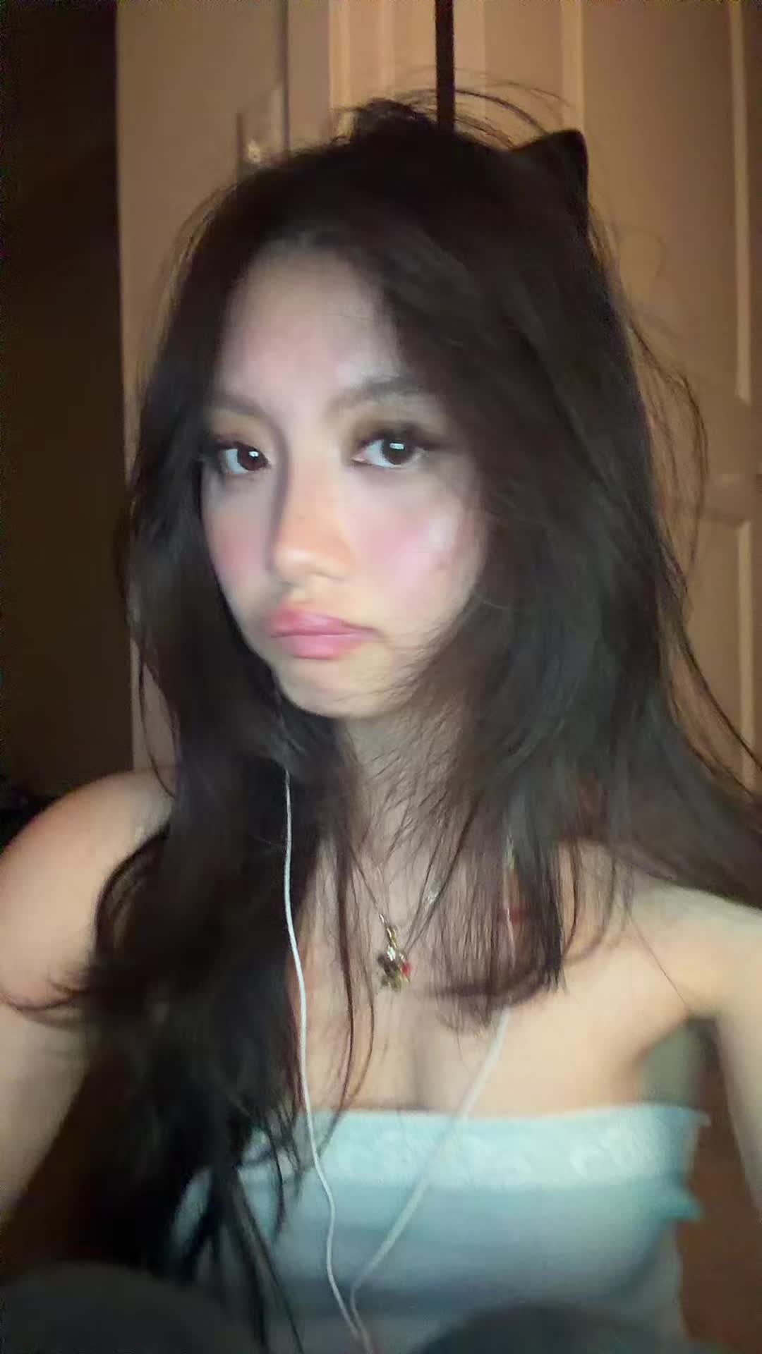 @leazyunnie