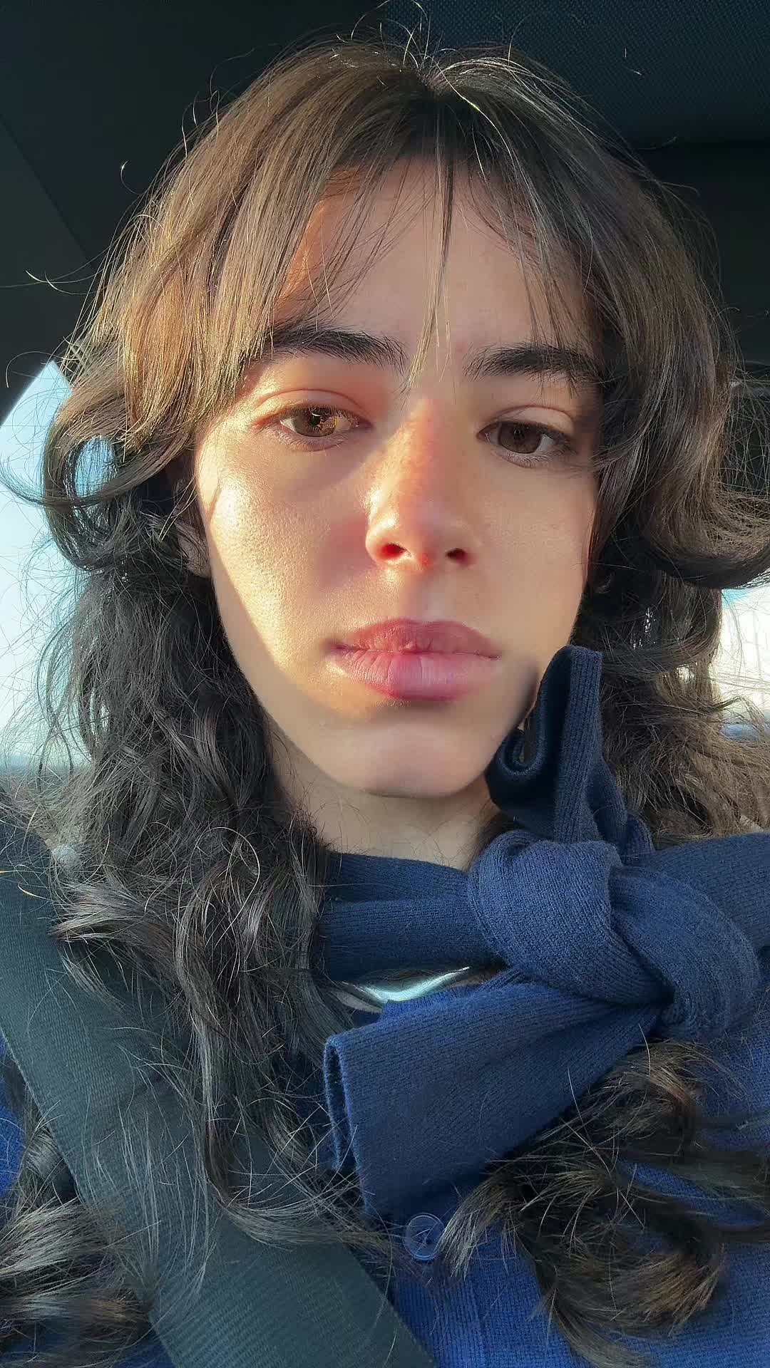 @️