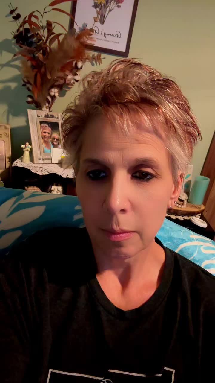@Grandma Jo✝️ 🪽ღ🦋ღ🪽