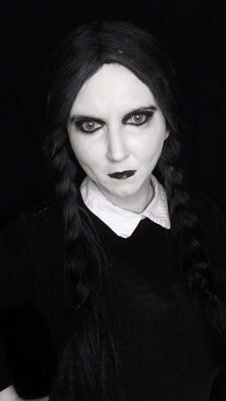 @Wednesday Addams Cosplayer🖤