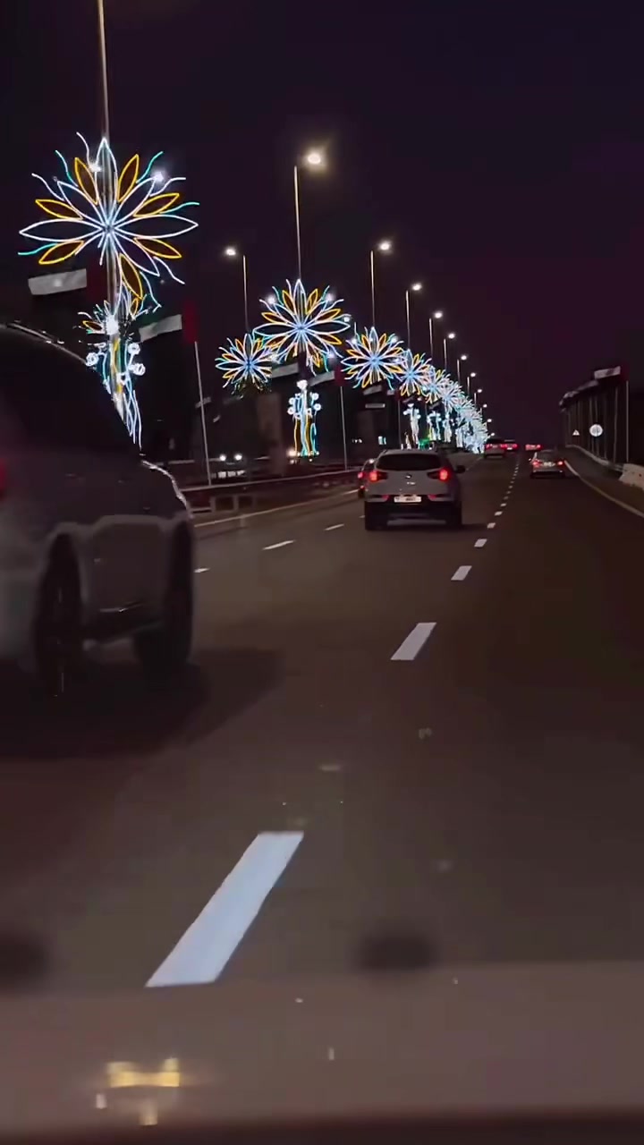 @ℒ𝑒𝒾𝓈𝒸 •••