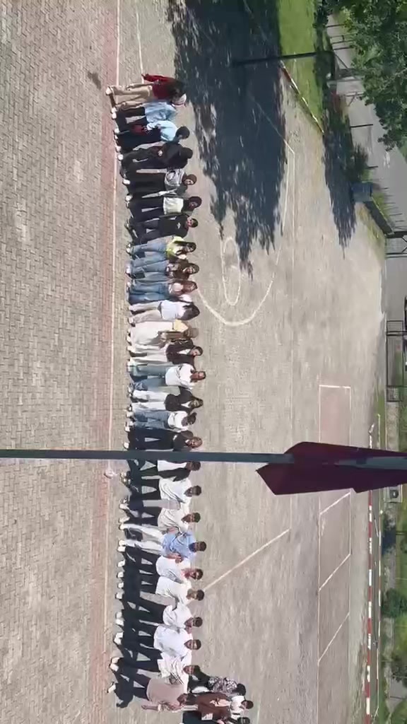 @Ne bakıyon kardeşşş