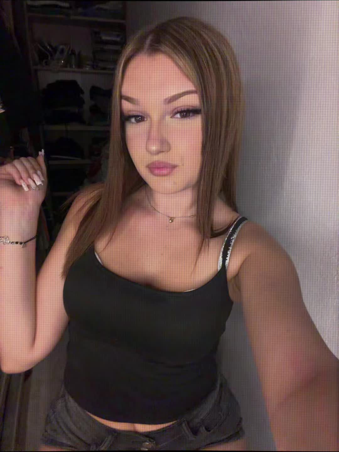 @ade💘