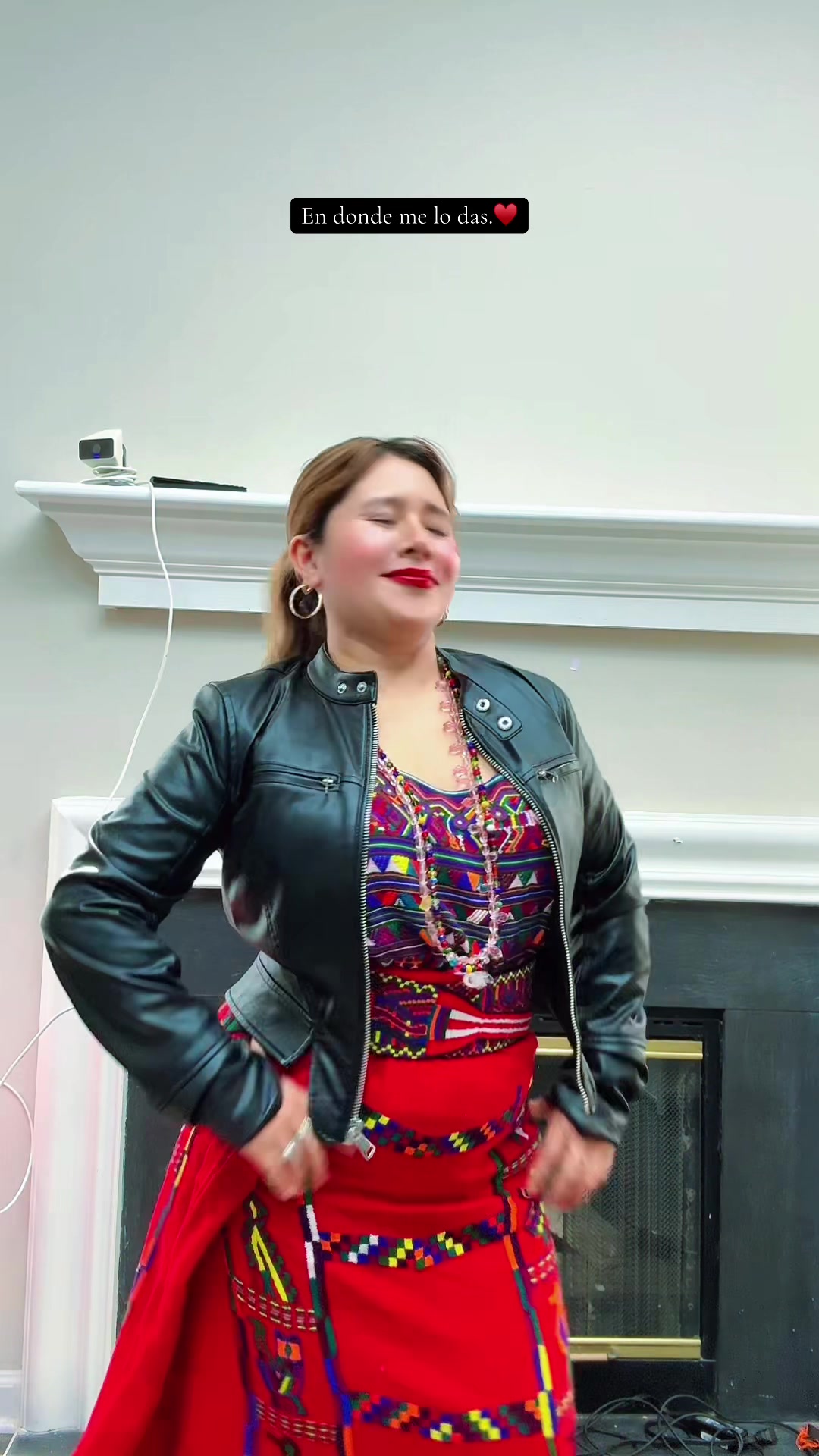 @Elena De León