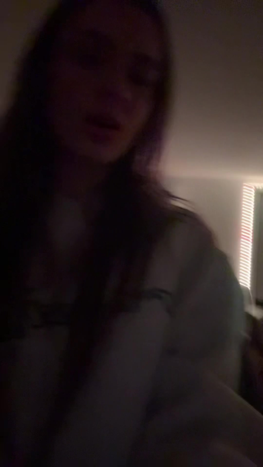 @Bella