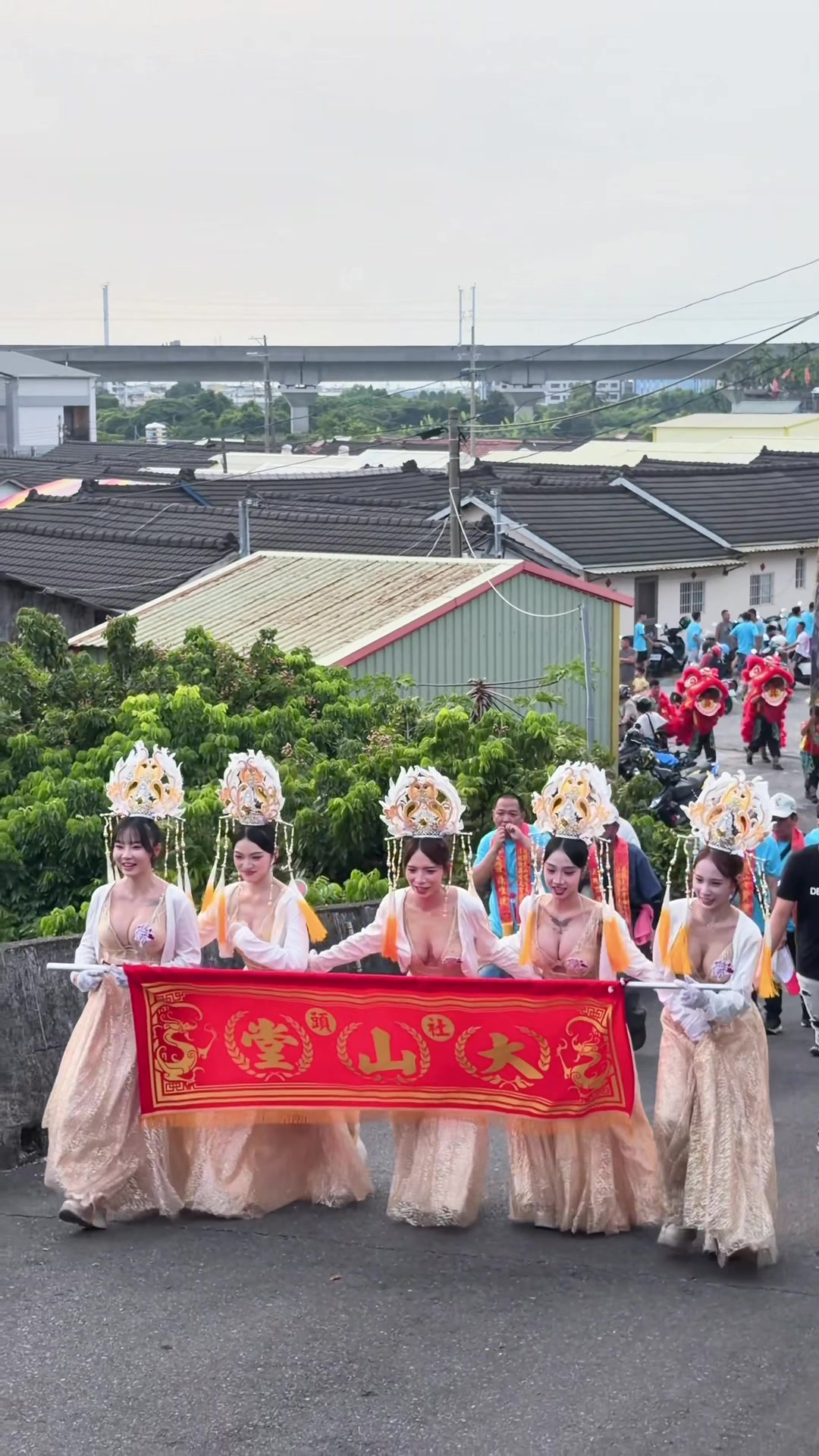 @⛩️廟會閒人⛩️