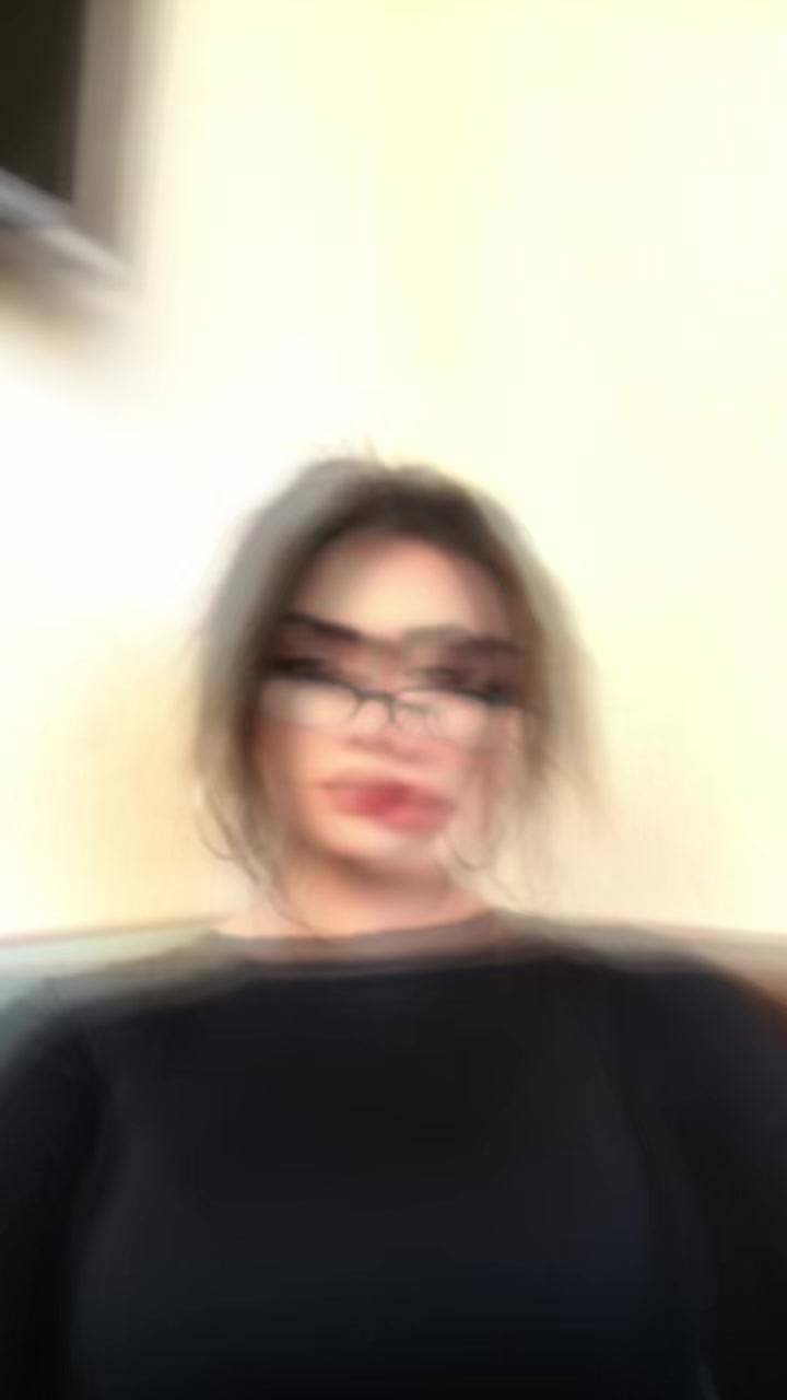 @_Sacha_