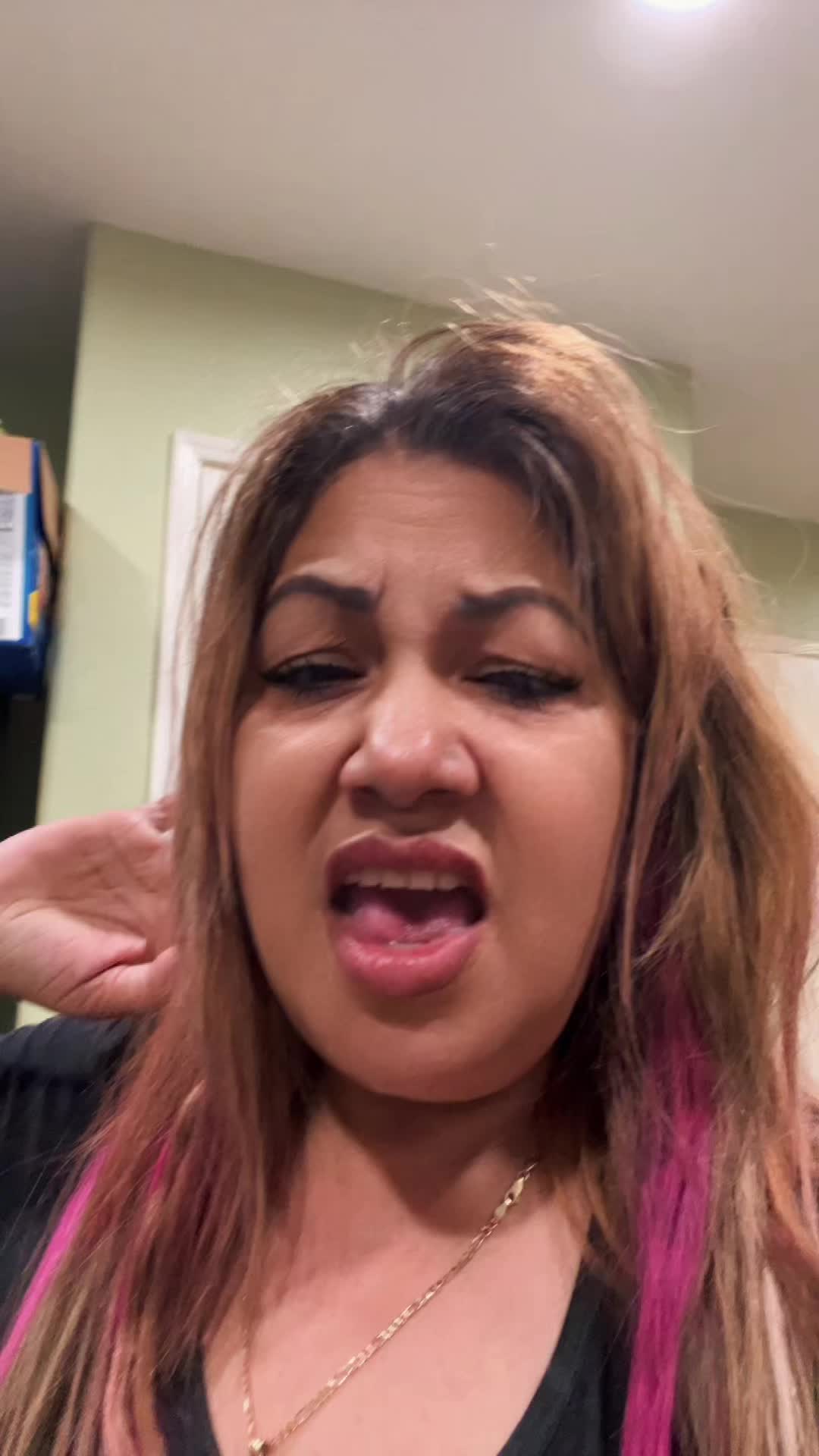 @Karoline