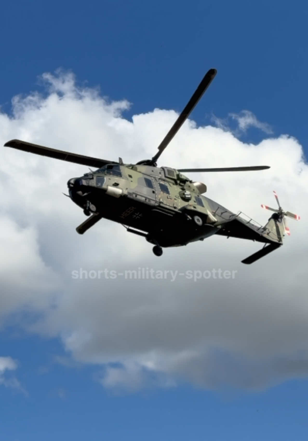 @shorts-military-spotter