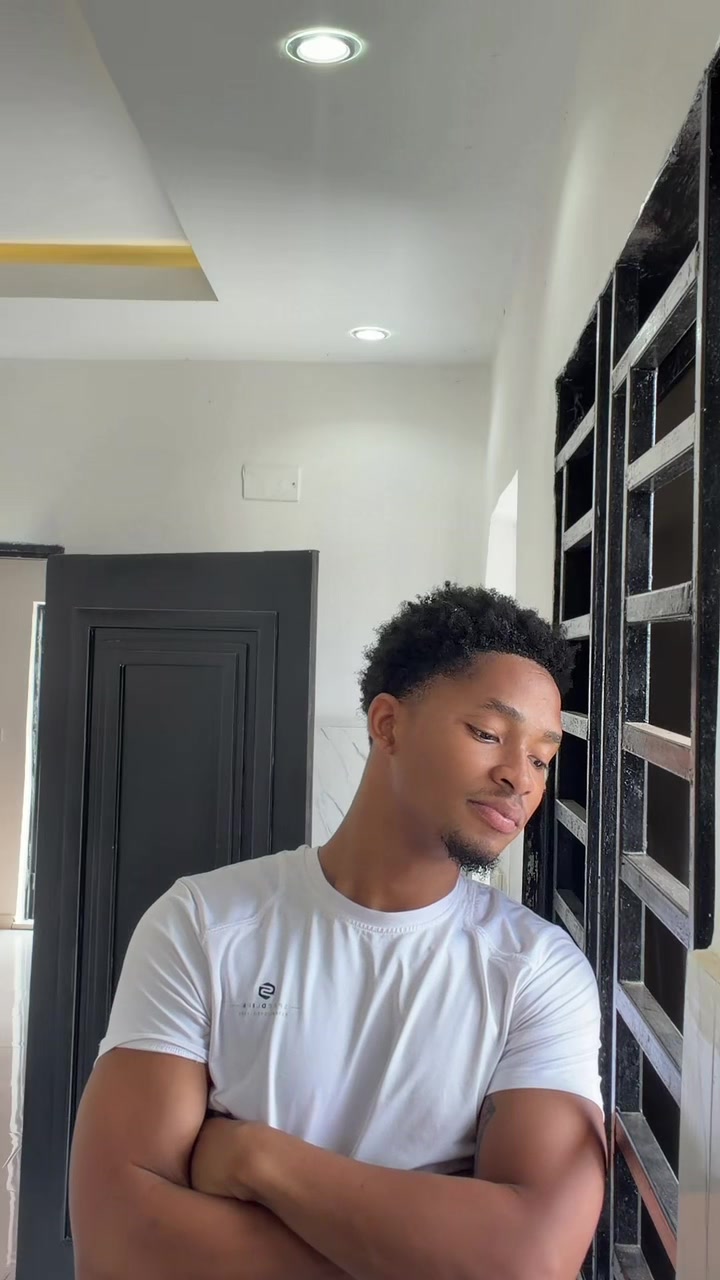 @𝓓𝓮𝓮🦅
